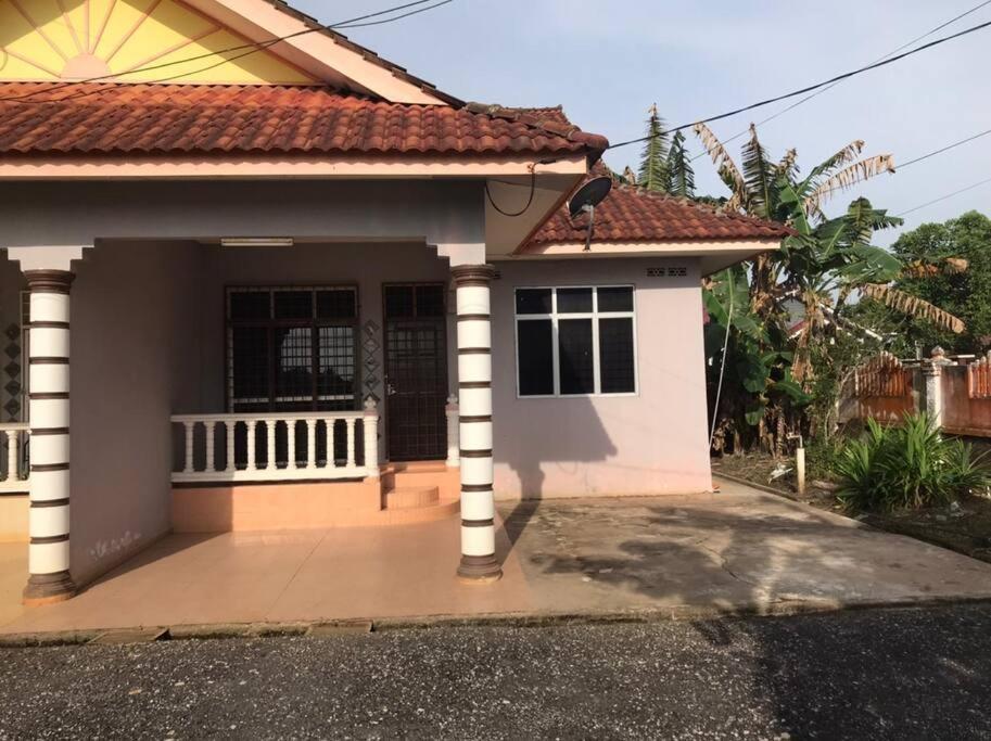 Homestay Che Mat กัวลาตรังกานู ภายนอก รูปภาพ