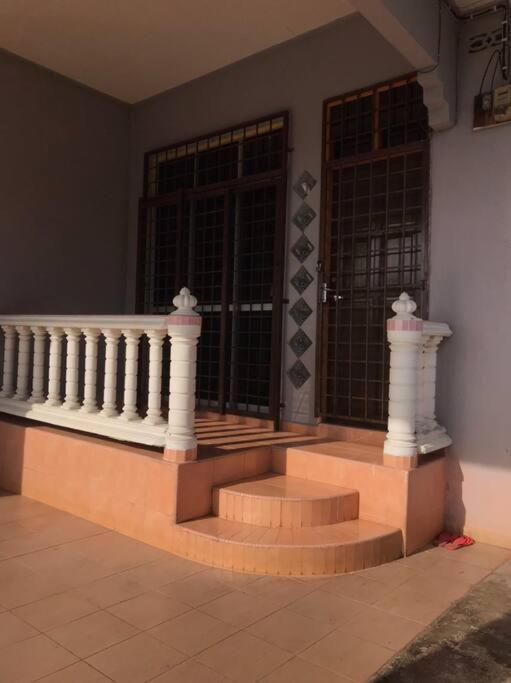Homestay Che Mat กัวลาตรังกานู ภายนอก รูปภาพ